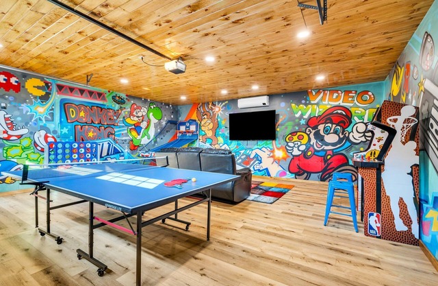 Hot Tub, Huge Game Room, Fire Pit, Sunday River, Mountain Views, Dog Friendly