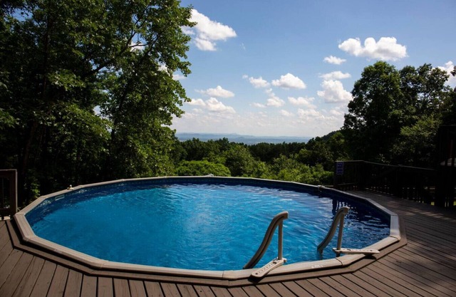 Pool l Views l Mountains l Sunsets