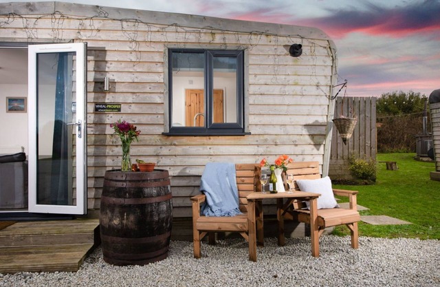 Wheal Prosper Hot Tub Lodge by Interhome