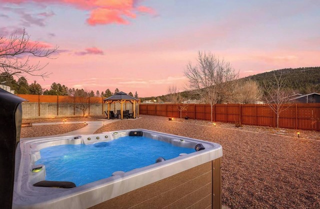 Hot Tub Pool Table Bocce Court Mountain Views