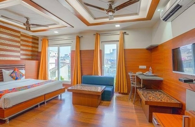 Hotel 24x7 Inn