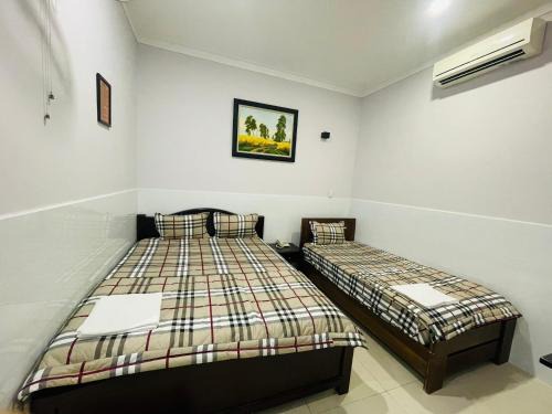 HOTEL 6