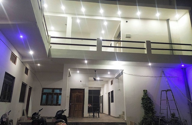 Hotel A.V Palace Ayodhya