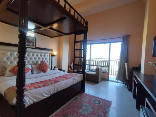 Hotel Aachman with parking