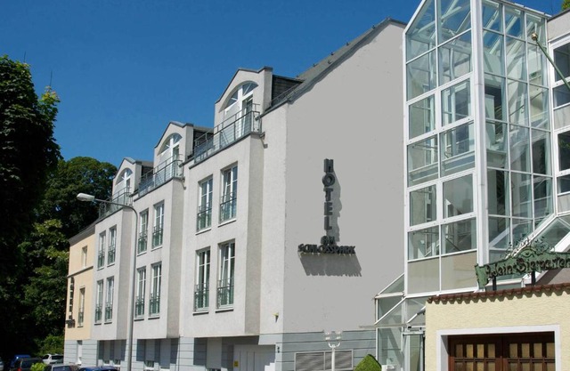 Hotel Am Schlosspark , Wiesbaden