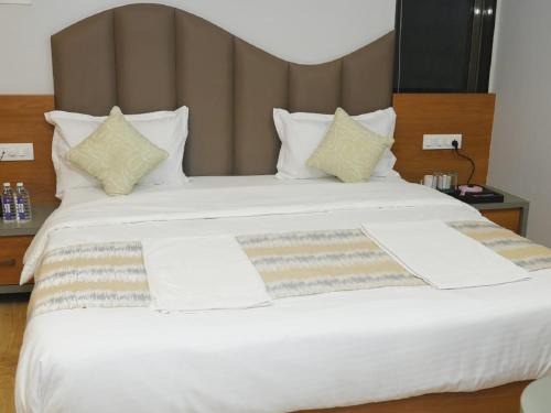Hotel Antilia Inn , Near Dwarkadhish Temple