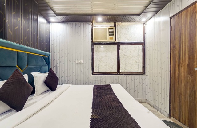Hotel Anvit Residency - By The Arrow