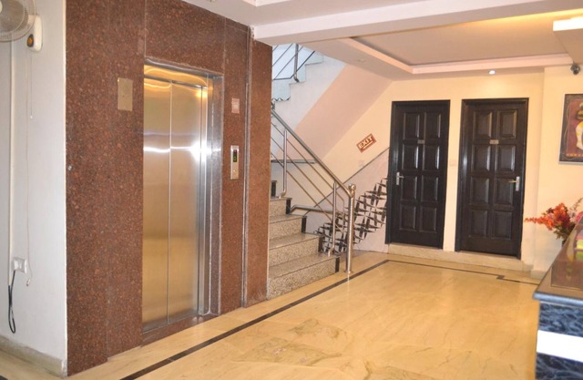 Hotel Apple Villa by Sushant Travels