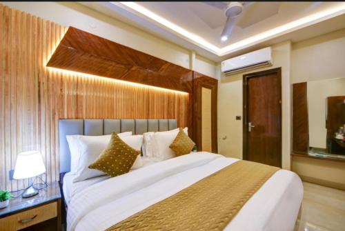 Hotel Bella family Atmoshere New Delhi