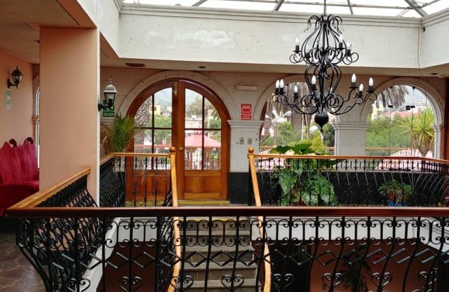 Hotel Dos Reynas