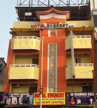 Hotel Everest
