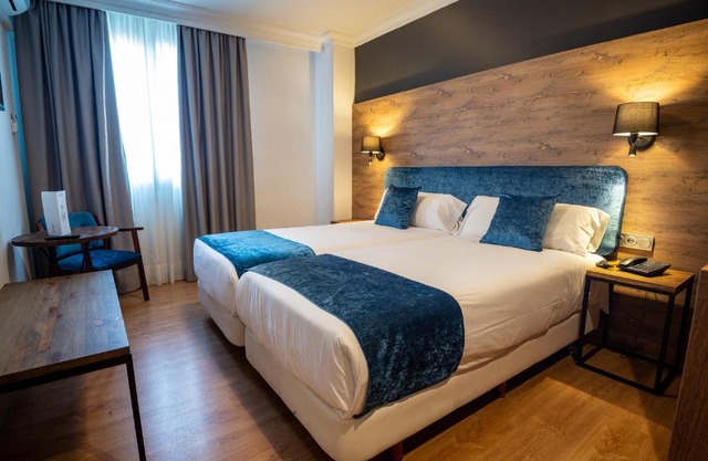 Hotel Familia Conde