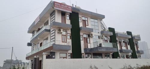 Hotel Galaxy Inn