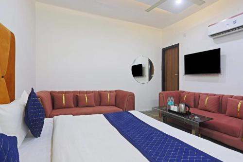 Hotel golden inn