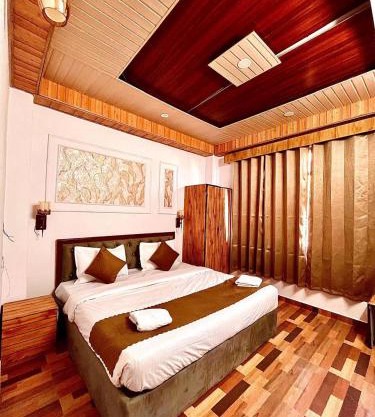 Hotel Harikund Manali