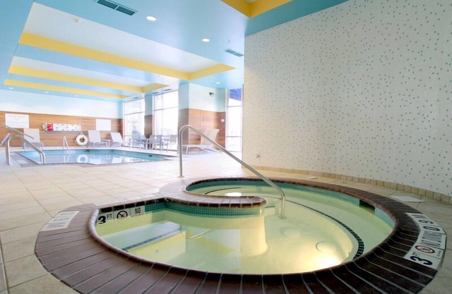 Hotel Indigo Columbus Architectural Center by IHG