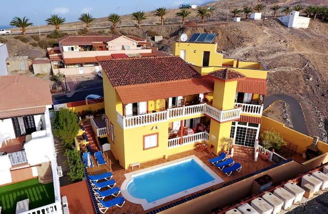 Hotel La Colina