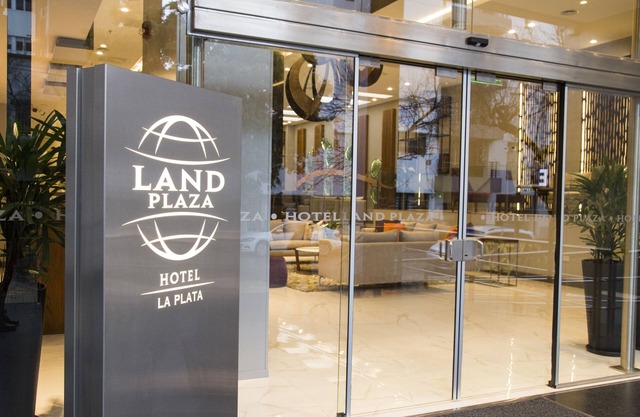 Hotel Land Plaza La Plata