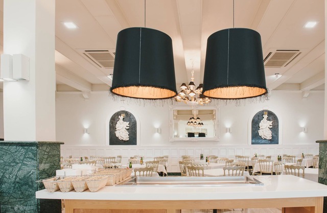 Los Angeles & Spa Hotel