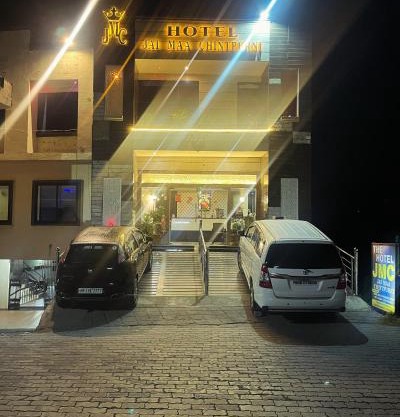 Hotel Maa Chintpurni International