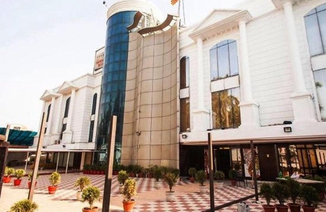 Hotel Mandakini Royale