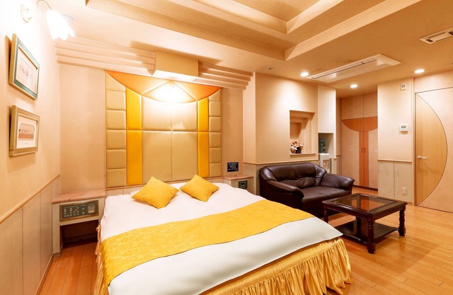 Hotel Mine - Adults Only