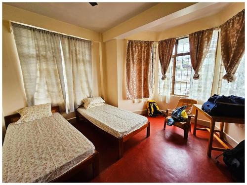 Hotel Miravin Bed and Breakfast Shillong Near Jackson Trace Road - Crinoline Falls - Free Parking and Free Wi-Fi Facilities - Best Hotel In Shilong