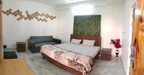 Hotel Mohan Kunj