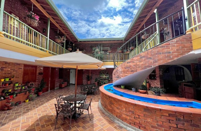 HOTEL MONTE VERDE