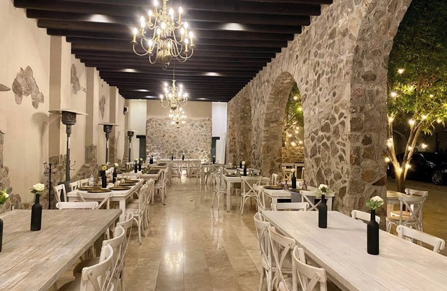Hotel Montebello