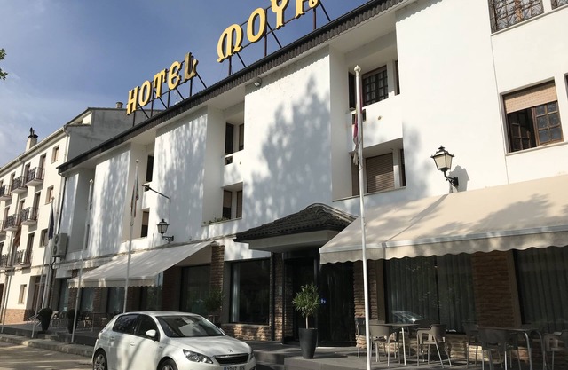 Hotel Moya Landete