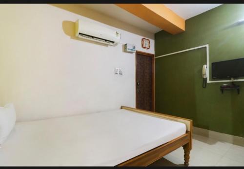 Hotel Nilay And Manjula Banquet