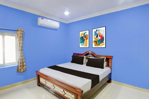 Hotel O Classic luxury Rooms