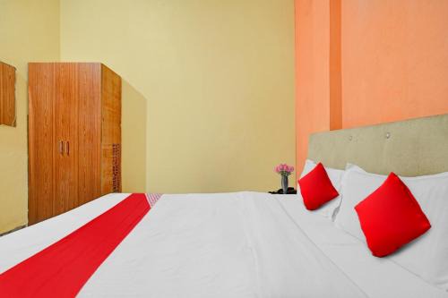 Hotel O Honey Palace In