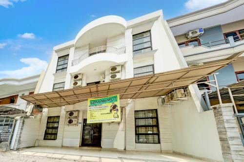 Hotel O MUMU HOMESTAYNearCarnival Park Surabaya