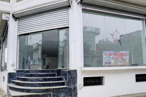 Hotel O Raisi Residency Hotel