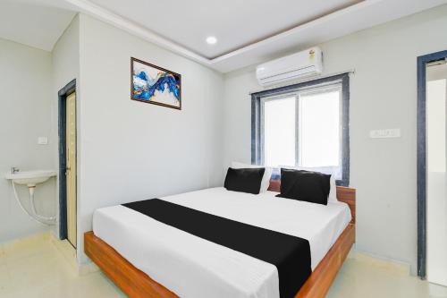 Hotel O SSR Grand