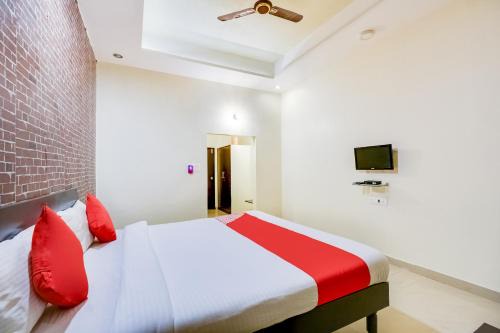 Hotel O The Thar Mid Way Hotel And Restaurant