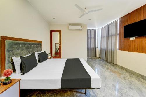 Hotel O Tristar