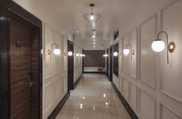 Hotel Obsidian Blue