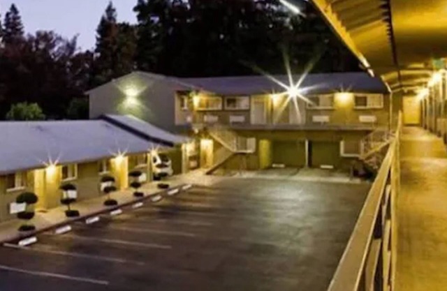 Hotel Parmani