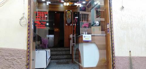 Hotel Parth Palace