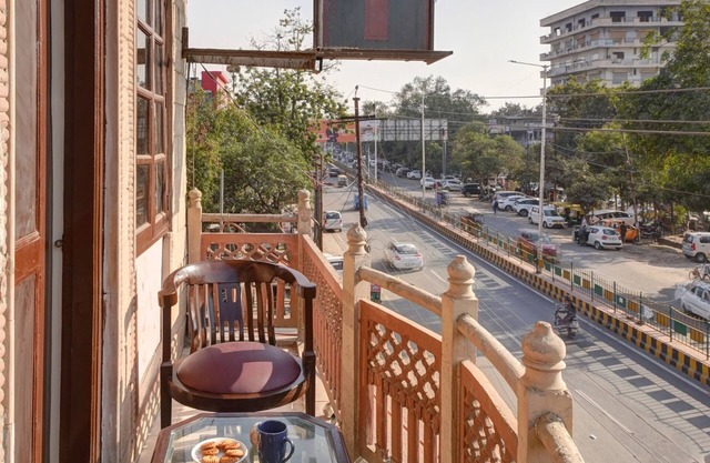 Hotel Prithvi palace