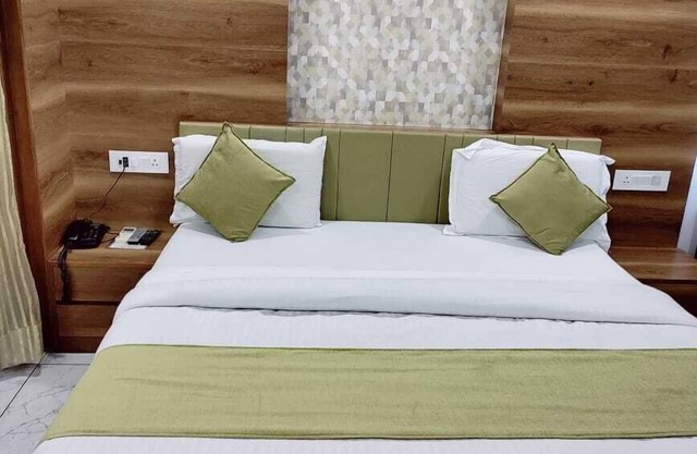 HOTEL PRUDENT - Vadodra
