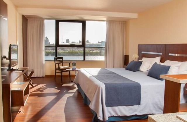 Hotel Puerto Amarras