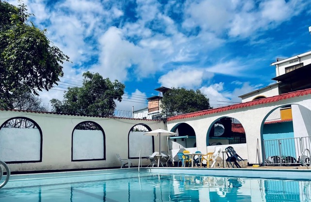 Hotel rae
