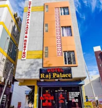 Hotel Raj palace near railway way station