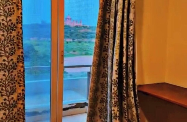 Hotel Raj Villa