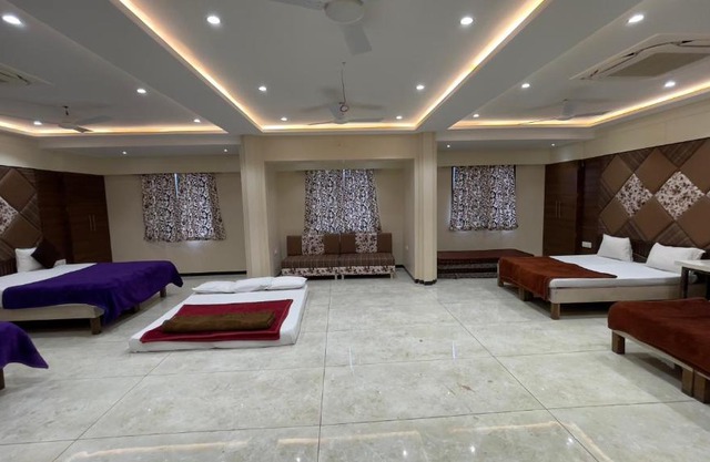 Hotel Ram
