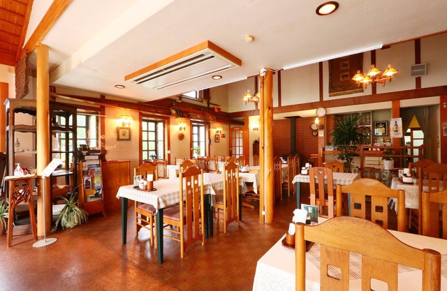 Hotel & Restaurant Yesterday